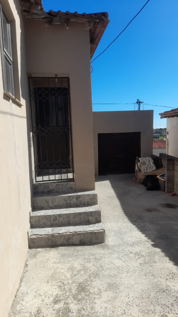 5 Bedroom Property for Sale in Mdantsane Nu 15 Eastern Cape